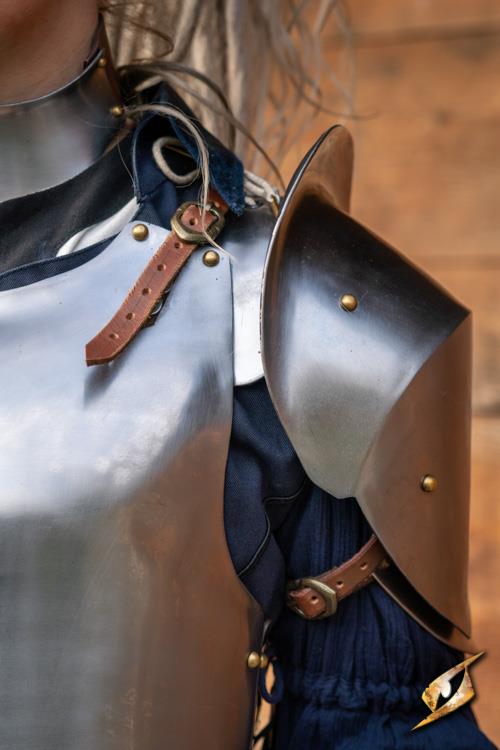 Schulterpanzer Renegade aus poliertem Stahl