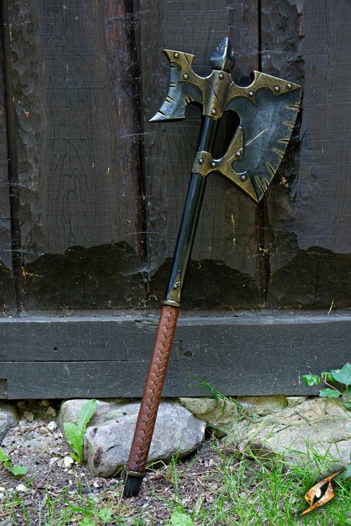 Chaos Axe 110 cm Steel/Gold