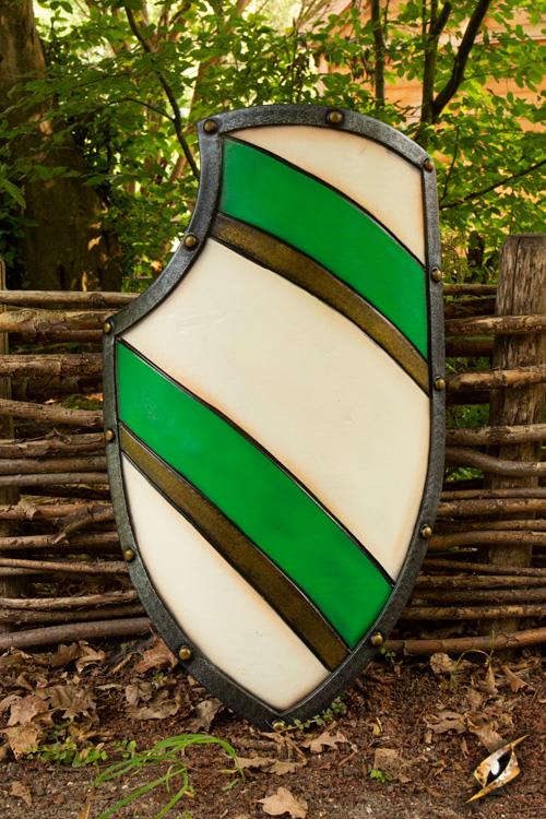 Knight Shield 80x52 cm Green/White