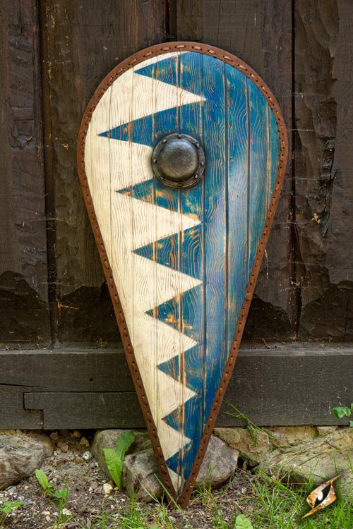 Normannen Schild Blau/Weiß 115x58cm