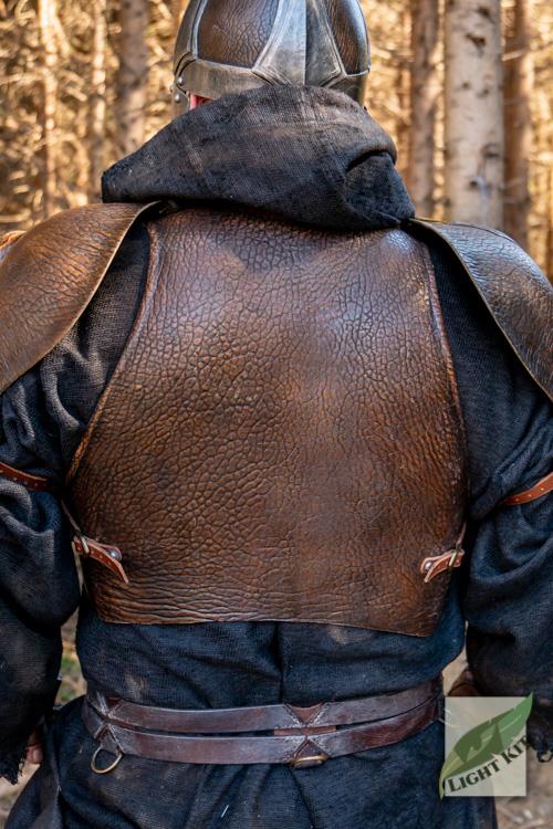 Barbarische Panzerung