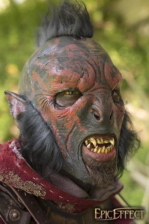 Maske Carnal Orc mit Mohawk und Koteletten Rot