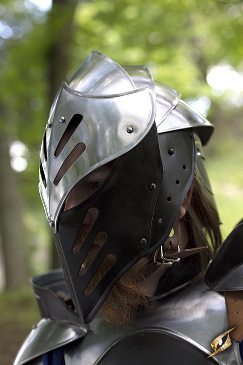 ConQuest Black Ice Helmet Polished Steel/Black