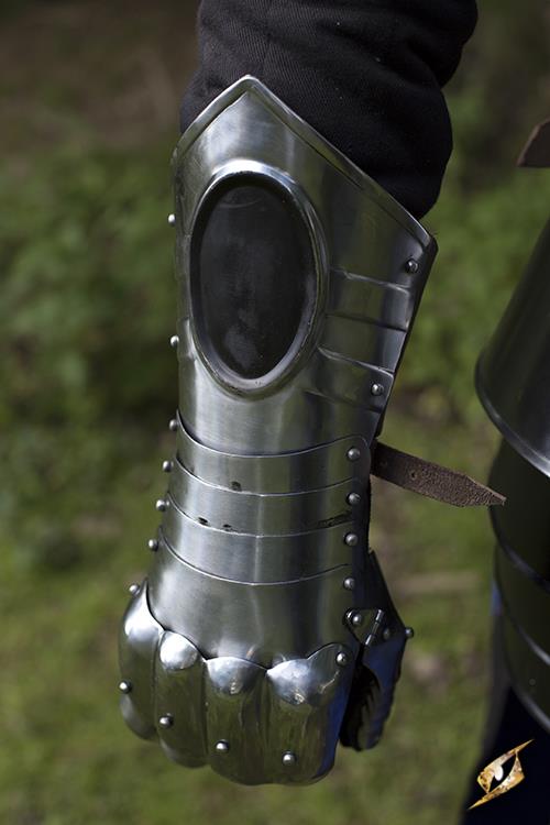 ConQuest Black Ice Gauntlet Polished Steel/Black