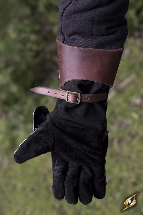 ConQuest Black Ice Gauntlet Polished Steel/Black