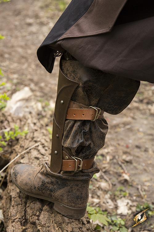 Orc Greaves Rust Patina
