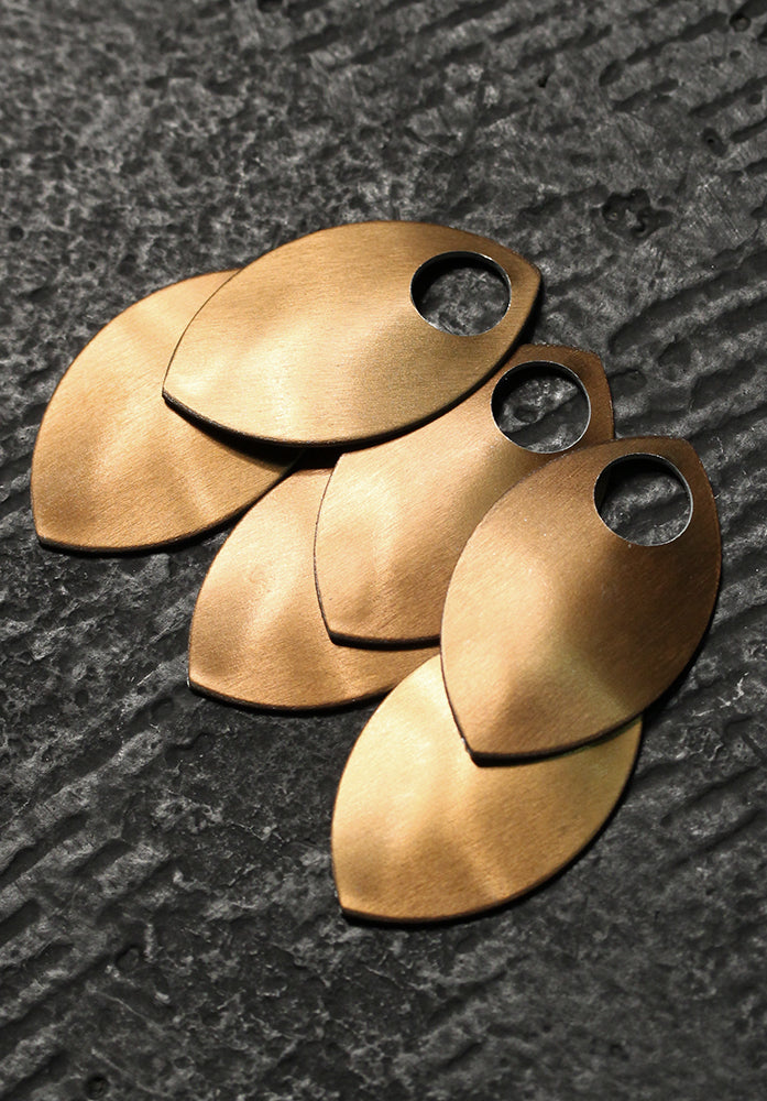 Large Scales 35mm Bronze