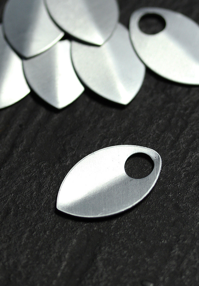 Medium Scales 28mm Frost