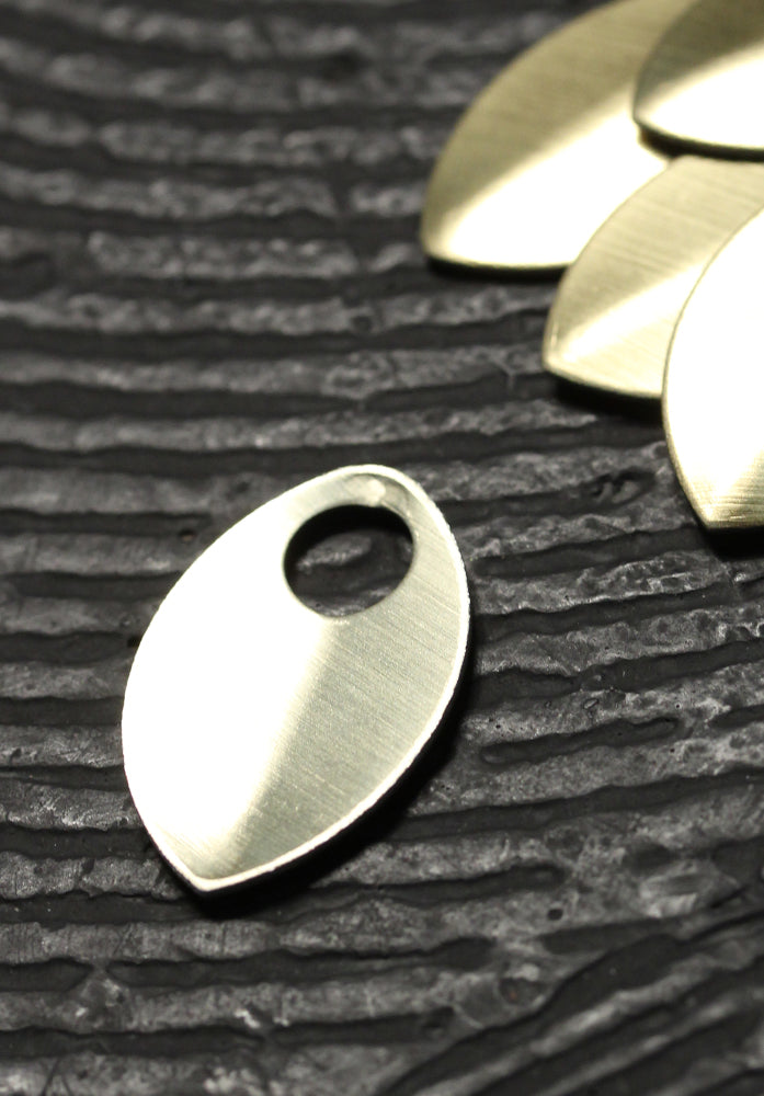 Scales Aluminium Medium, gold