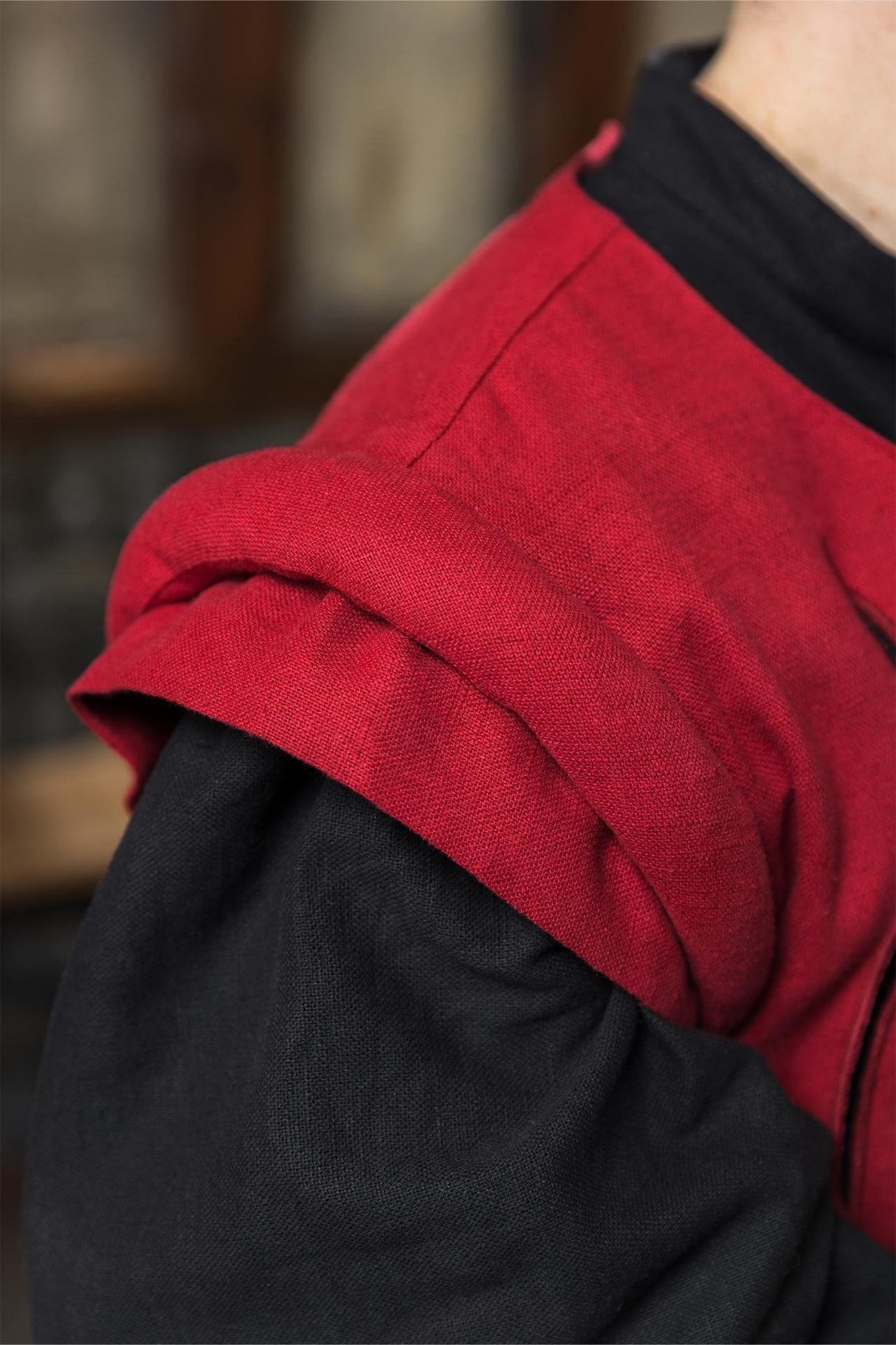 Warhammer Armoury Imperial Jerkin Type B Dark Red