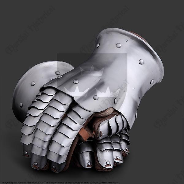 Gauntlets 1350-1415