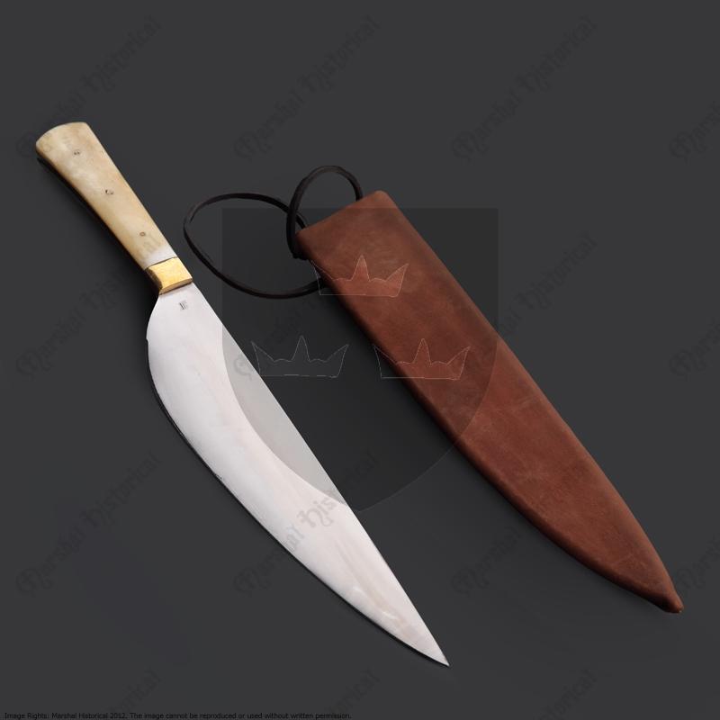Serving Messer Knochen