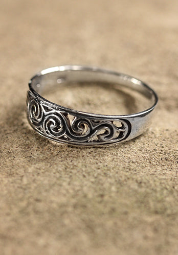 Celtic Ring Newgrange Silver