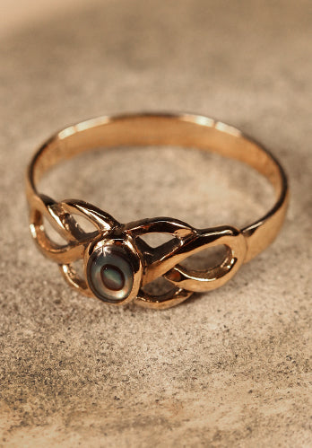 Celtic Ring Brigantia Pea Shell