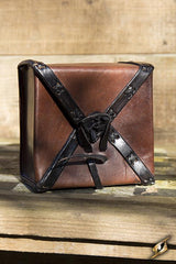 Ledergürteltasche Square, braun/schwarz