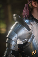 Captain Pauldrons Polished Steel