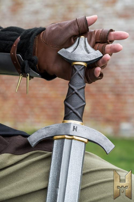 Schwert mit einer Länge von 87 cm aus Stahl