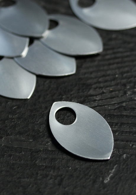 Scales Aluminium Groß, frost