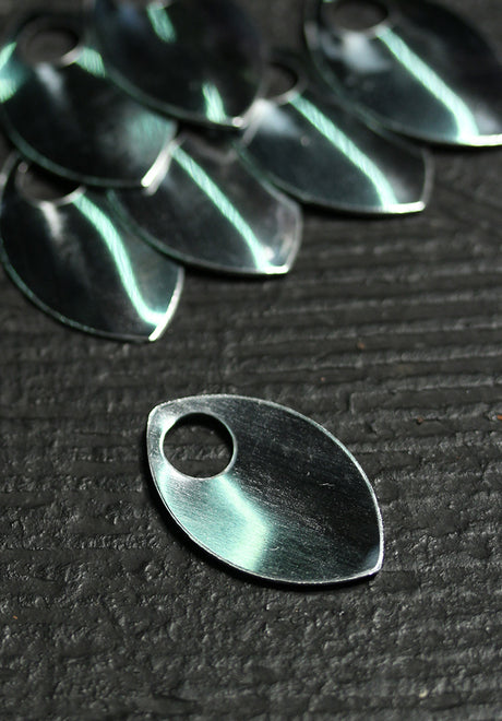 Large Scales 35mm Shiny Aluminium