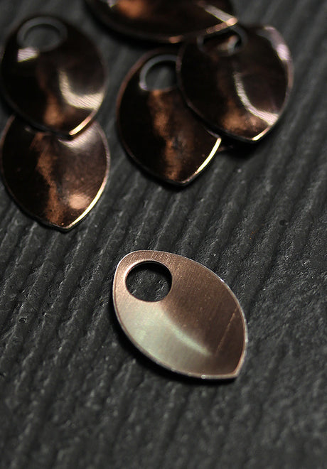 Medium Scales 28mm Shiny Copper