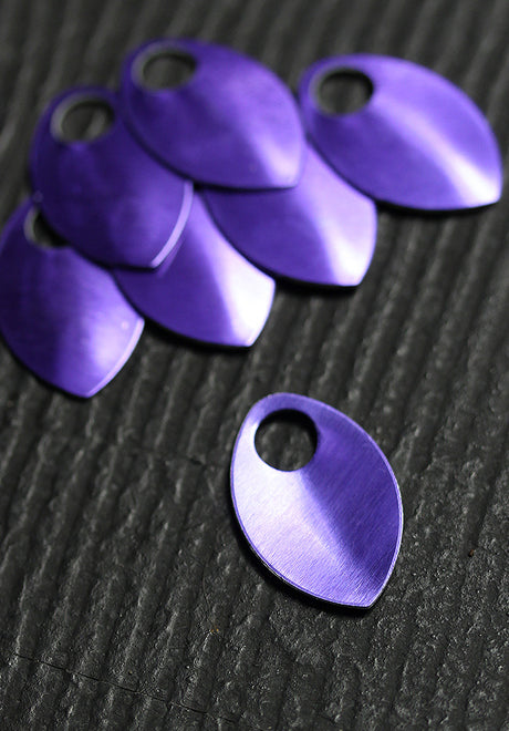 Medium Scales 28mm Purple