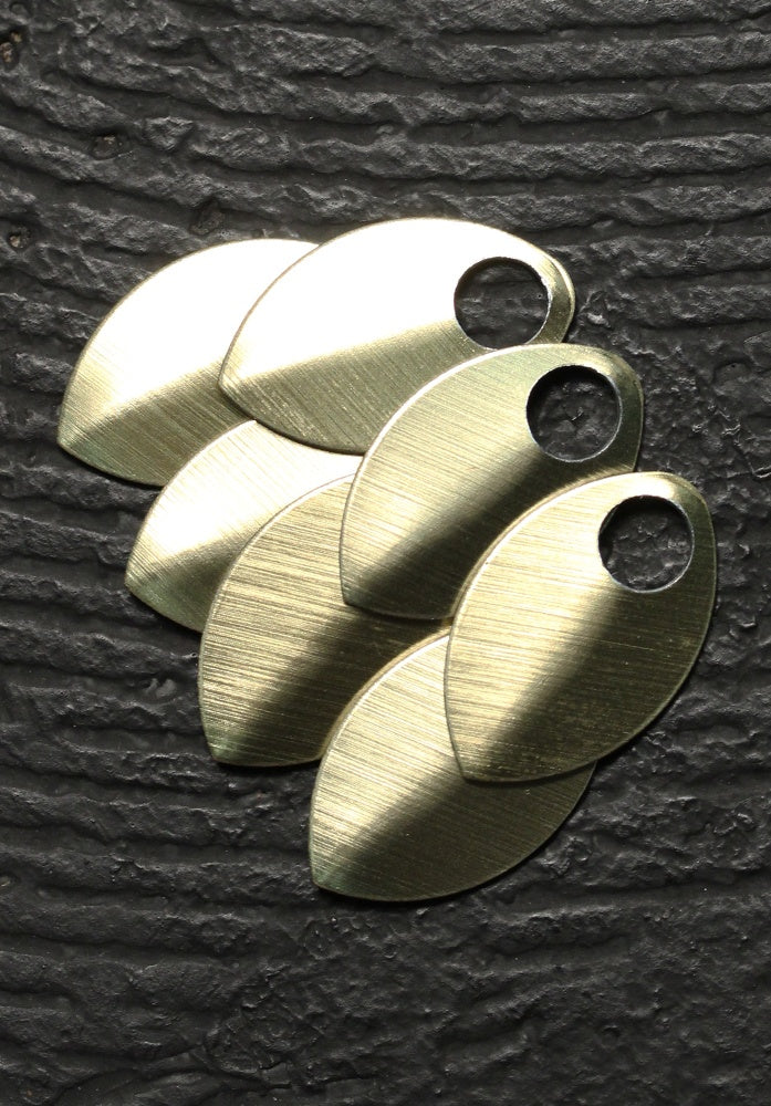 Scales Aluminium Medium, gold