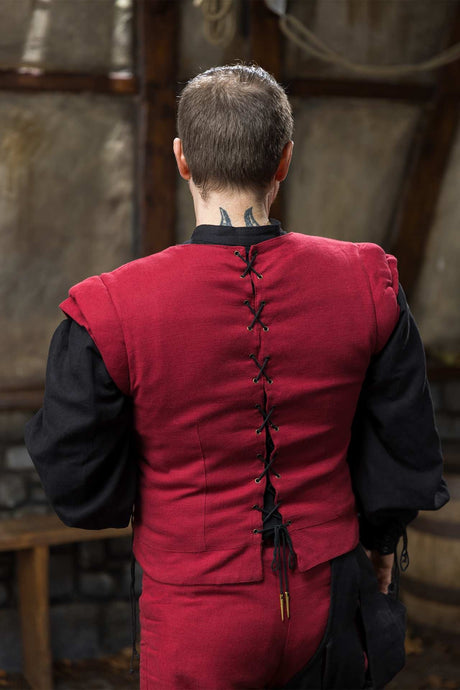 Warhammer Armoury Imperial Doublet Type A Dark Red