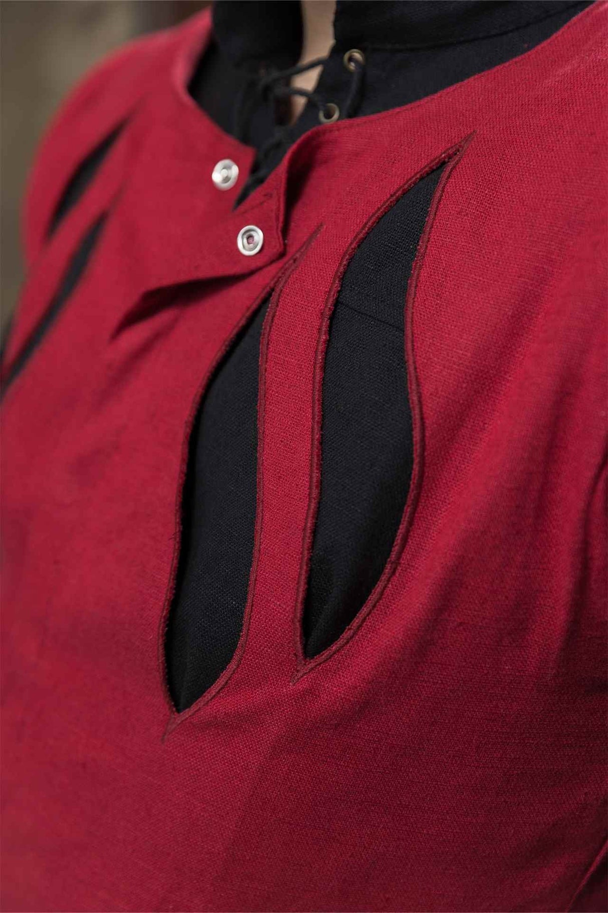 Warhammer Armoury Imperial Jerkin Type B Dark Red