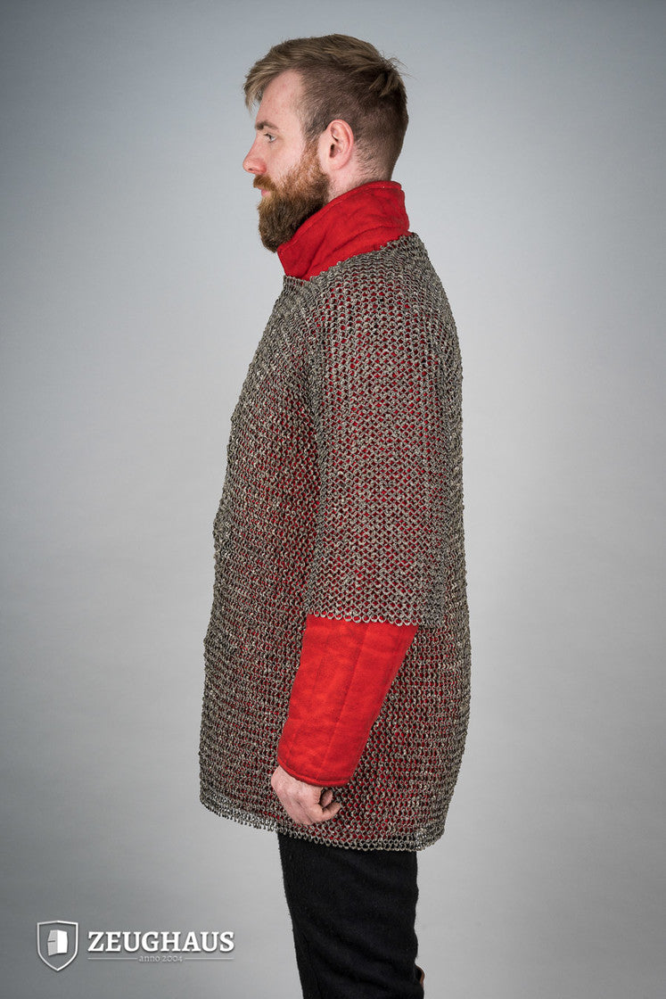 Roundring Riveted Chainmail Haubergeon 8 mm steel oiled B-Stock